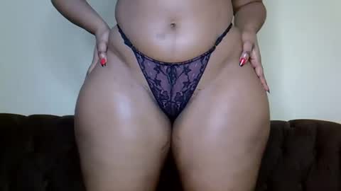 Snapshot of bootieshakess chatting on January 2025 01:39:01 AM bootieshakess online show from January 2025 01:39:01 AM