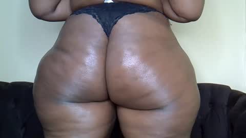 bootieshakess online show from December 2025 09:19:02 PM