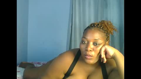 Snapshot of booty_panther chatting on October 2025 05:38:01 AM sandrah online show from October 2025 05:38:01 AM