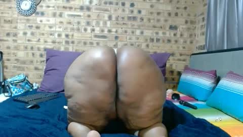 Snapshot of bootytwerkxxx chatting on April 2026 01:39:01 AM bootytwerkxxx online show from April 2026 01:39:01 AM