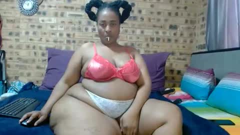 Snapshot of bootytwerkxxx chatting on April 2026 10:46:01 AM bootytwerkxxx online show from April 2026 10:46:01 AM