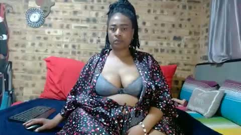Snapshot of bootytwerkxxx chatting on April 2026 04:39:01 AM bootytwerkxxx online show from April 2026 04:39:01 AM
