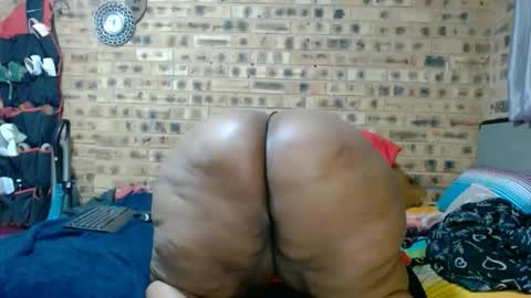 Snapshot of bootytwerkxxx chatting on April 2026 10:01:02 PM bootytwerkxxx online show from April 2026 10:01:02 PM
