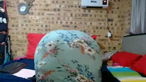 Snapshot of bootytwerkxxx chatting on April 2026 12:08:01 AM bootytwerkxxx online show from April 2026 12:08:01 AM