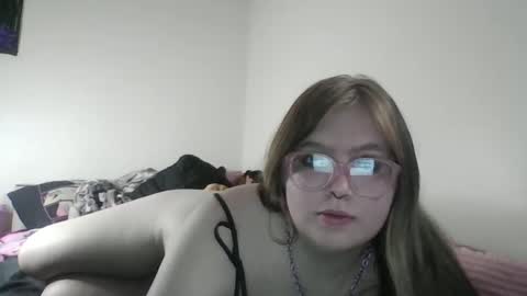 borderline mutt online show from November 2025 05:47:02 PM