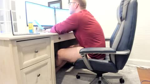 Snapshot of boredhorndog chatting on February 2025 06:44:01 PM Boredhorndog online show from February 2025 06:44:01 PM