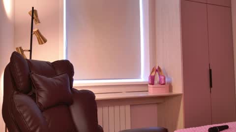 Hallie online show from April 2026 06:58:02 AM