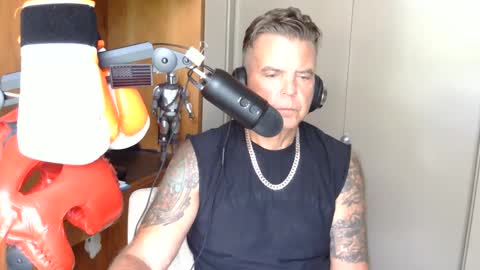 Snapshot of boss1420 chatting on September 2025 05:40:02 PM BOSS online show from September 2025 05:40:02 PM