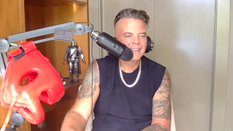 Snapshot of boss1420 chatting on October 2025 06:26:01 PM BOSS online show from October 2025 06:26:01 PM