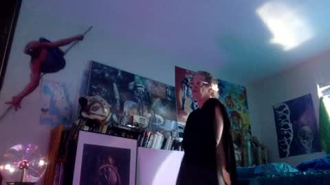 Snapshot of bottomboo7 chatting on October 2025 12:01:02 PM Bottomboo7 online show from October 2025 12:01:02 PM