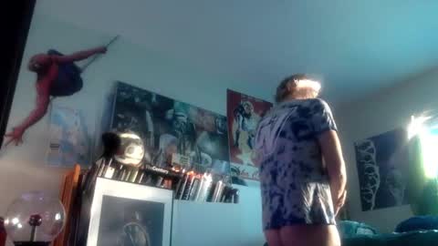 Snapshot of bottomboo7 chatting on October 2025 12:04:02 PM Bottomboo7 online show from October 2025 12:04:02 PM