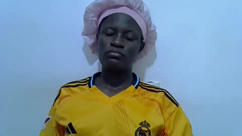 bouncy_vee online show from May 2026 12:27:01 AM