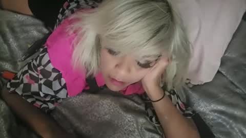 bouncybronze online show from September 2025 07:30:02 PM