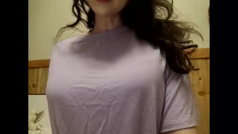 Bouncy Queen Majesty online show from October 2025 06:23:01 PM