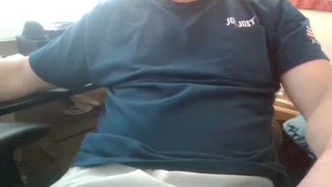 Snapshot of bourbonman144 chatting on May 2026 07:11:01 PM bourbonman144 online show from May 2026 07:11:01 PM