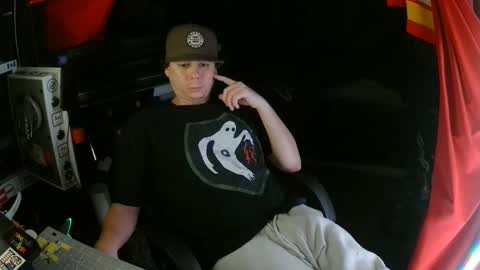 Snapshot of bowerboi1217 chatting on November 2025 12:40:01 PM Bowerboi1217 online show from November 2025 12:40:01 PM