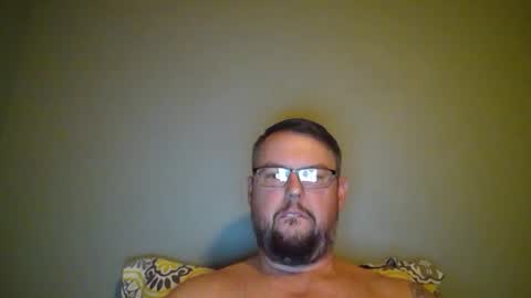 Snapshot of bowtieguy84 chatting on September 2025 03:44:01 AM bowtieguy84 online show from September 2025 03:44:01 AM