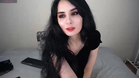 Helen  online show from November 2025 11:31:02 AM