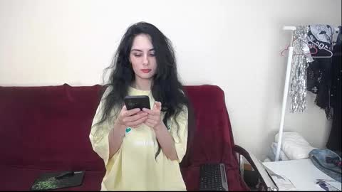 Helen  online show from December 2025 09:53:01 PM