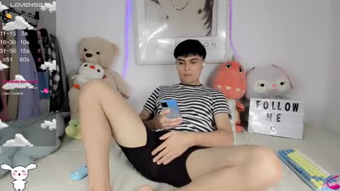 Aaron online show from February 2025 06:21:01 PM