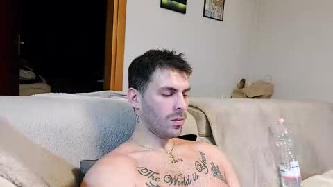 Snapshot of boy_aroundtheworld chatting on October 2025 02:45:02 AM Dan online show from October 2025 02:45:02 AM