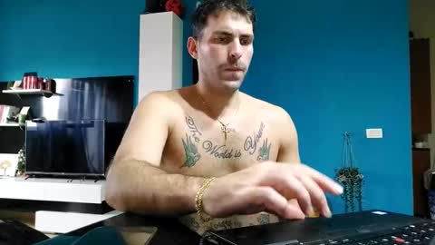 Snapshot of boy_aroundtheworld chatting on October 2025 02:51:02 PM Dan online show from October 2025 02:51:02 PM