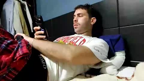 Snapshot of boy_aroundtheworld chatting on November 2025 02:21:01 AM Dan online show from November 2025 02:21:01 AM