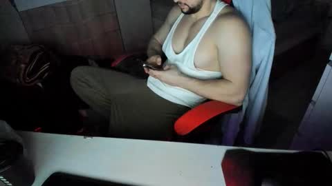 Snapshot of boy_boy22 chatting on December 2025 06:24:02 PM boy_boy22 online show from December 2025 06:24:02 PM