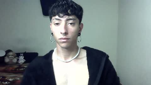 Snapshot of boy_fox_guys chatting on January 2025 01:09:01 PM Boy Astro online show from January 2025 01:09:01 PM