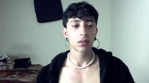 Snapshot of boy_fox_guys chatting on January 2025 12:01:01 PM Boy Astro online show from January 2025 12:01:01 PM