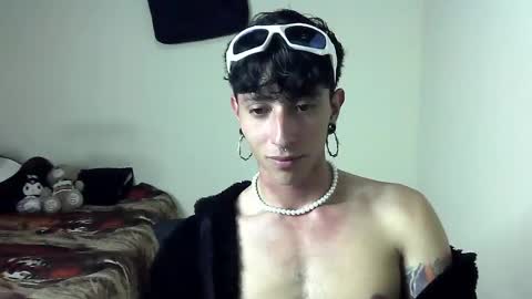 Snapshot of boy_fox_guys chatting on January 2025 11:50:02 PM Boy Astro online show from January 2025 11:50:02 PM