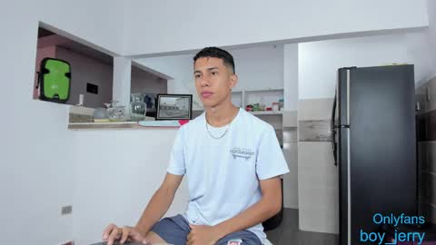 Snapshot of boy_jerry chatting on December 2024 01:00:01 PM boy_jerry online show from December 2024 01:00:01 PM