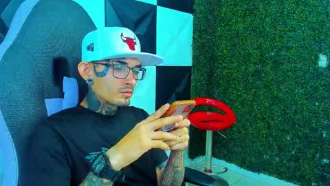 boy_tatto77 online show from March 2026 12:41:01 PM