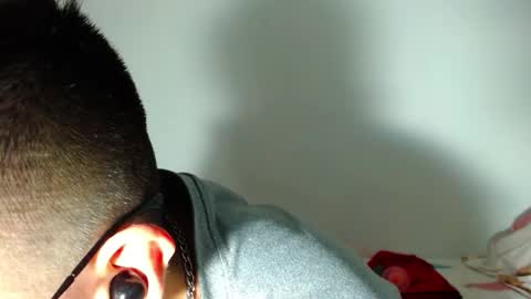 Snapshot of boy_trans chatting on December 2025 09:43:01 PM Edward ftm trans queerslave online show from December 2025 09:43:01 PM