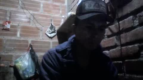 Snapshot of boycumlatino21 chatting on January 2025 03:05:02 AM Boy online show from January 2025 03:05:02 AM