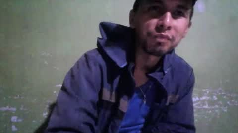 Snapshot of boycumlatino21 chatting on January 2025 01:27:01 AM Boy online show from January 2025 01:27:01 AM
