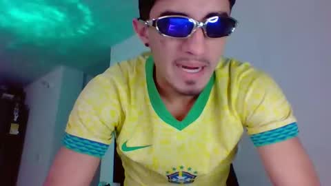 Snapshot of boyfriend_fuckme chatting on February 2026 12:31:01 AM Felipe online show from February 2026 12:31:01 AM