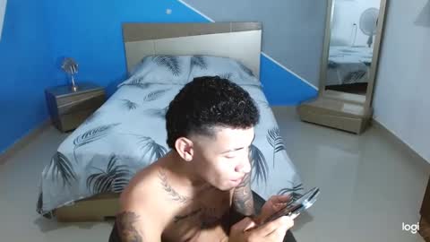Snapshot of boyhot_sw chatting on January 2025 01:26:02 AM boyhot_sw online show from January 2025 01:26:02 AM