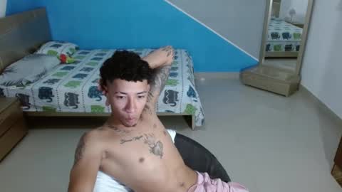 Snapshot of boyhot_sw chatting on February 2025 02:45:02 AM boyhot_sw online show from February 2025 02:45:02 AM