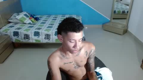 Snapshot of boyhot_sw chatting on February 2025 01:45:02 AM boyhot_sw online show from February 2025 01:45:02 AM