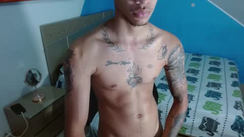 Snapshot of boyhot_sw chatting on February 2025 08:42:02 AM boyhot_sw online show from February 2025 08:42:02 AM
