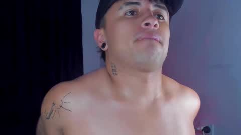 Snapshot of boylatin_777 chatting on September 2025 07:53:01 AM miguel online show from September 2025 07:53:01 AM