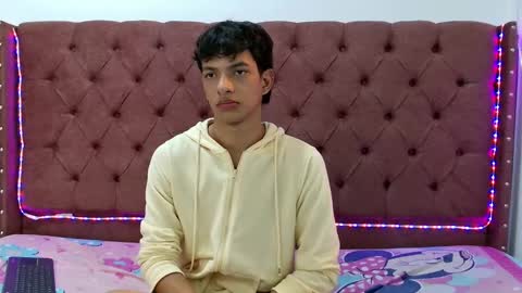 Snapshot of boys_hotparty chatting on January 2025 02:02:01 PM ALEX - TAYLER -MIKE online show from January 2025 02:02:01 PM