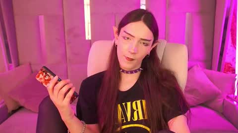 Nova online show from November 2025 11:03:01 PM