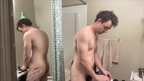 Snapshot of brad_bounce chatting on October 2025 10:04:01 PM Brad Ballsy online show from October 2025 10:04:01 PM