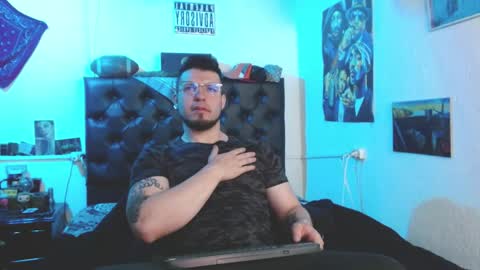 brad hot boy online show from February 2026 03:33:01 PM