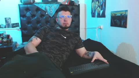 brad hot boy online show from May 2026 04:23:02 PM
