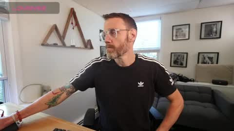 BradBronton online show from April 2026 06:17:02 PM