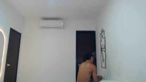 Snapshot of braddhott__ chatting on August 2026 09:46:01 PM Brad Bennertt online show from August 2026 09:46:01 PM