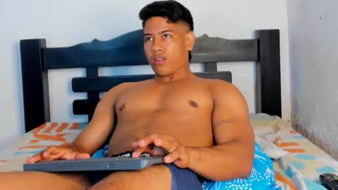 Snapshot of bradhadman chatting on October 2025 05:06:01 AM Brad online show from October 2025 05:06:01 AM